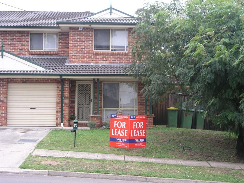 2/2A  Binalong Road, Pendle Hill NSW 2145