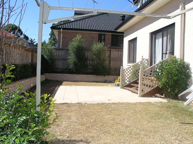 2C Hayes Avenue, Northmead NSW 2152