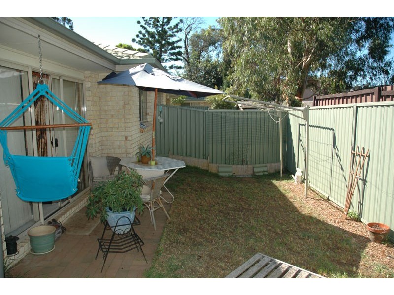 4/23A  Reynolds Street, Toongabbie NSW 2146