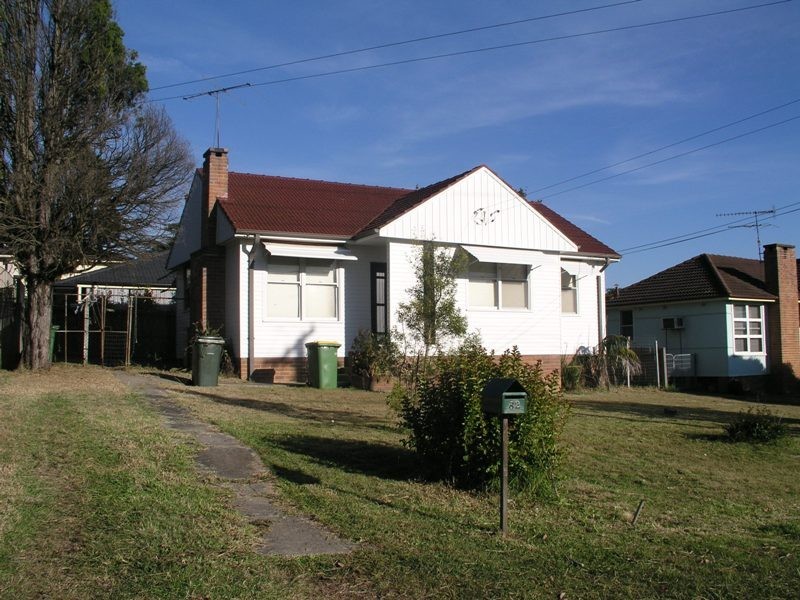 82 Redbank Road, Northmead NSW 2152