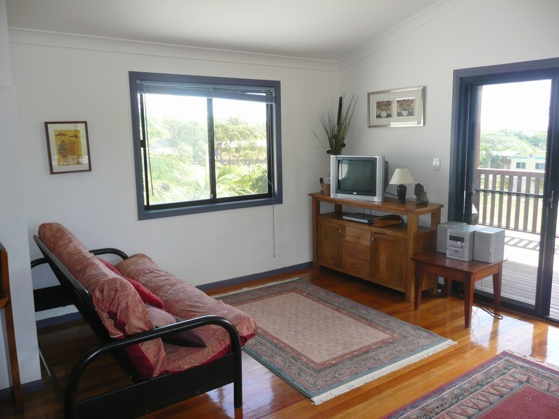 15 Donohue Drive, Agnes Water QLD 4677