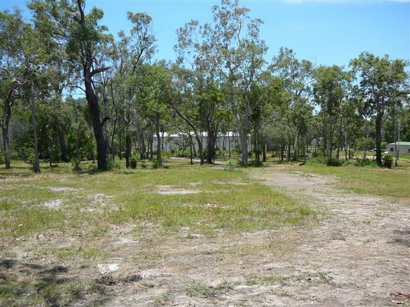 399 Countess russell, Agnes Water QLD 4677