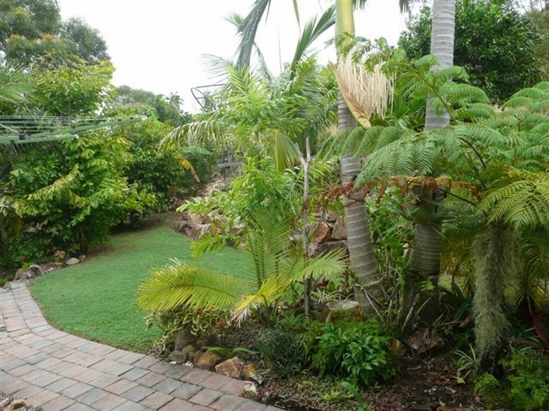 1 Woodrow Drive, Agnes Water QLD 4677