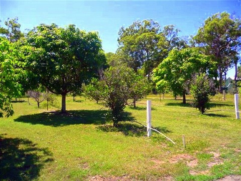 2102 Round Hill Road, Agnes Water QLD 4677