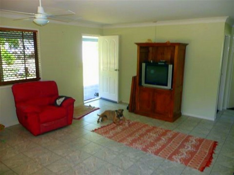 2102 Round Hill Road, Agnes Water QLD 4677