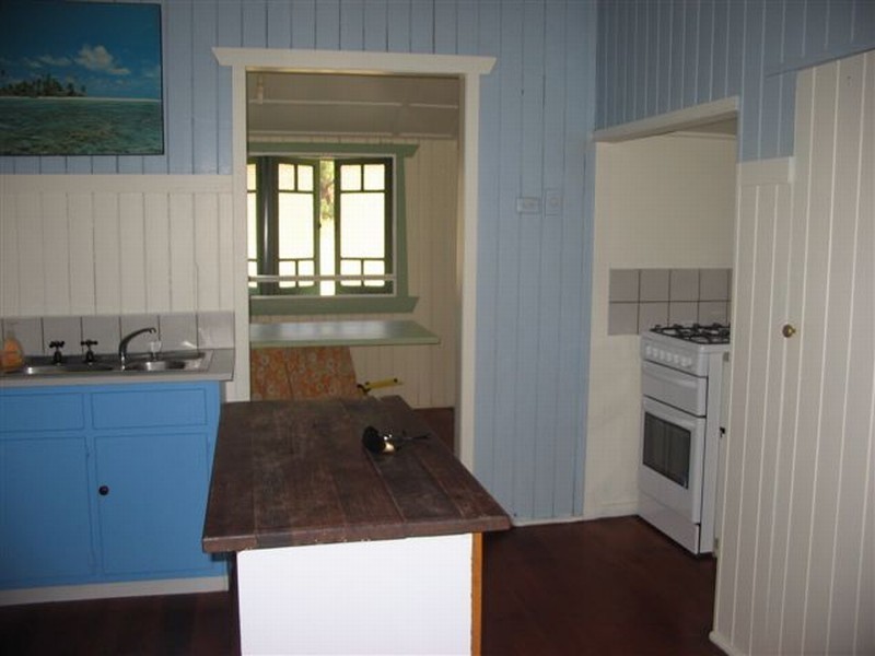 2476 Roundhill Road, Agnes Water QLD 4677