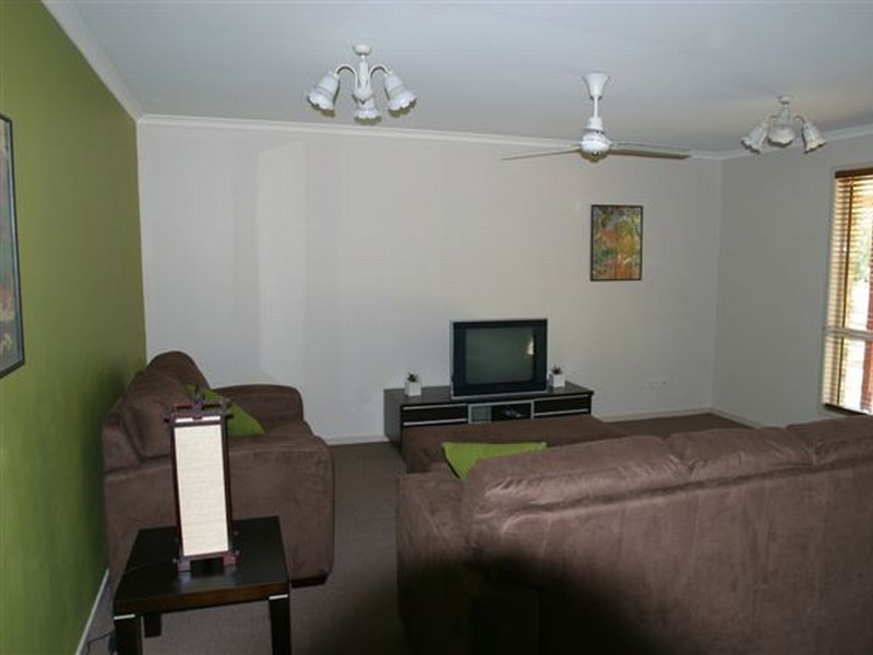 33 Graham Colyer Drive, Agnes Water QLD 4677