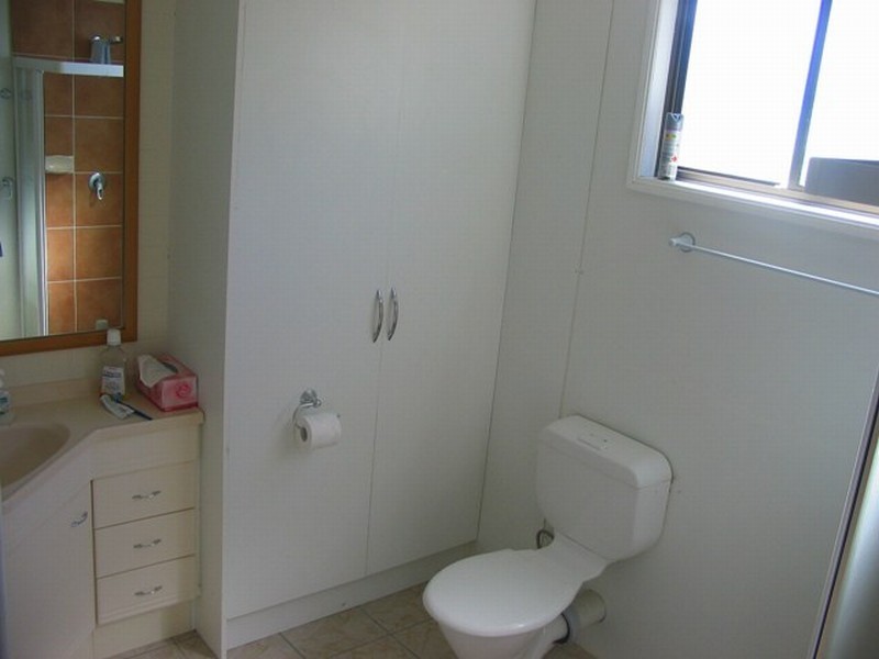 1 Round Hill Rd, Agnes Water QLD 4677