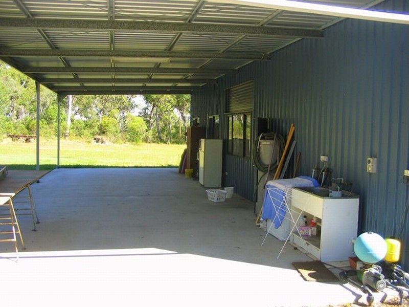 1 Round Hill Rd, Agnes Water QLD 4677