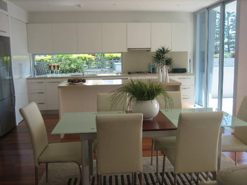 1 “Aspect”/ 112 The Esplanade, Burleigh Heads QLD 4220