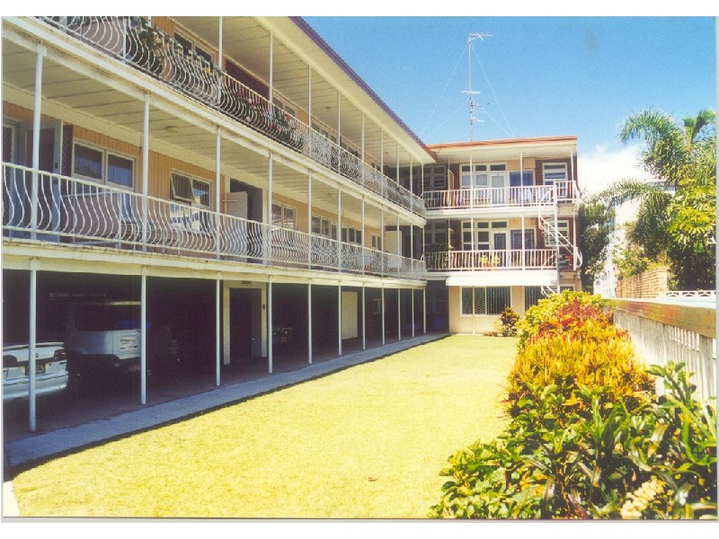 4 “Bamboo Court”/ 14 The Esplanade, Burleigh Heads QLD 4220
