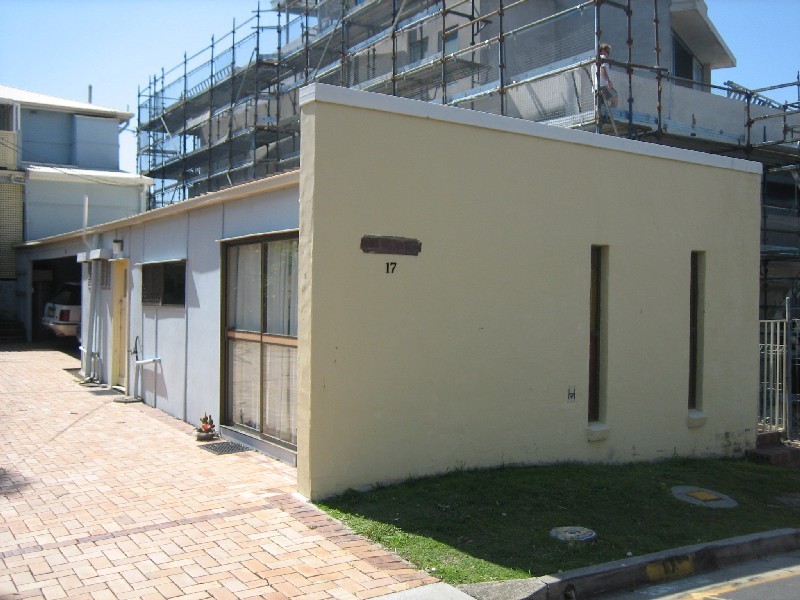 1/ 17 Brakes Crescent, Miami QLD 4220