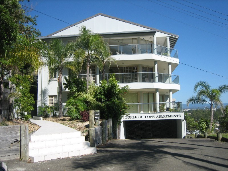 2 “Burleigh Cove”/ 9 Julia Street North, Burleigh Heads QLD 4220