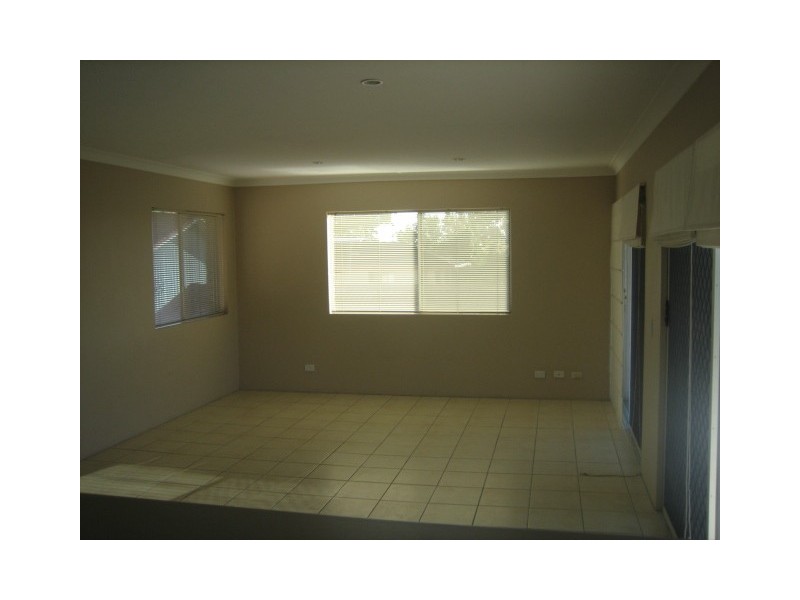 4 "Burleigh Pines"/ 10 Stanley Street, Burleigh Heads QLD 4220