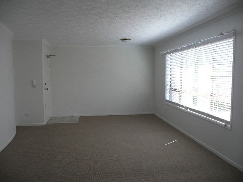 3/ 1 Burrabee Street, Burleigh Heads QLD 4220