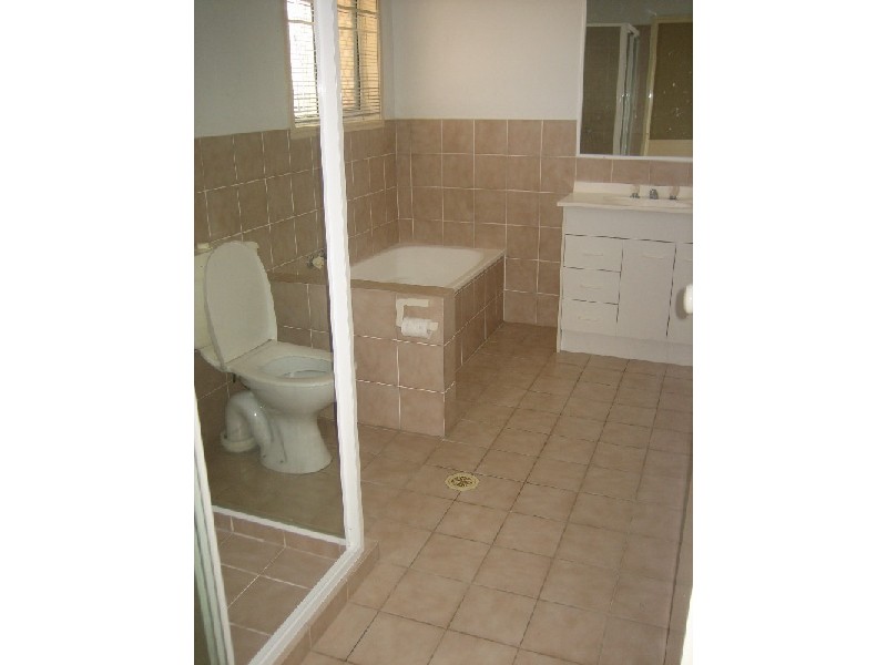 3 “Eastpoint”/ 9-15 Harrier Drive, Burleigh Waters QLD 4220