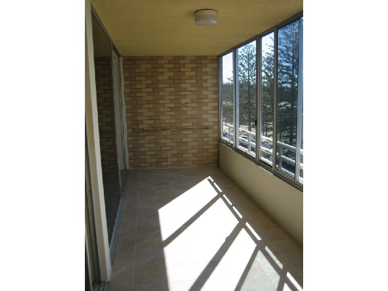 14 “Goodwin Towers”/ 22 Goodwin Terrace, Burleigh Heads QLD 4220