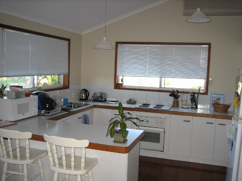 33 Grebe Place, Burleigh Waters QLD 4220