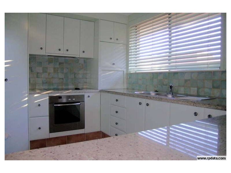 5 “Julia Lodge”/ 21 Second Avenue, Broadbeach QLD 4218