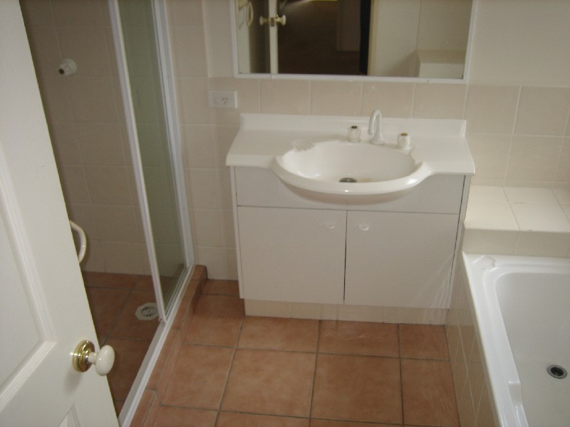 3 Lakes Circuit, Burleigh Waters QLD 4220