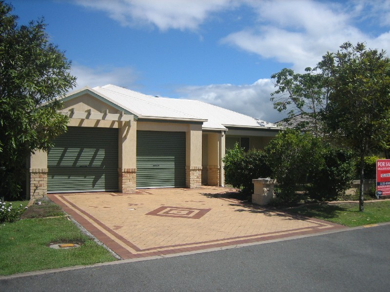 3 Lakes Circuit, Burleigh Waters QLD 4220
