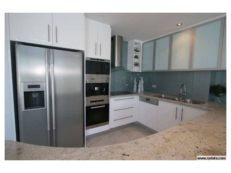 1 “Marista”/ 78 The Esplanade, Burleigh Heads QLD 4220