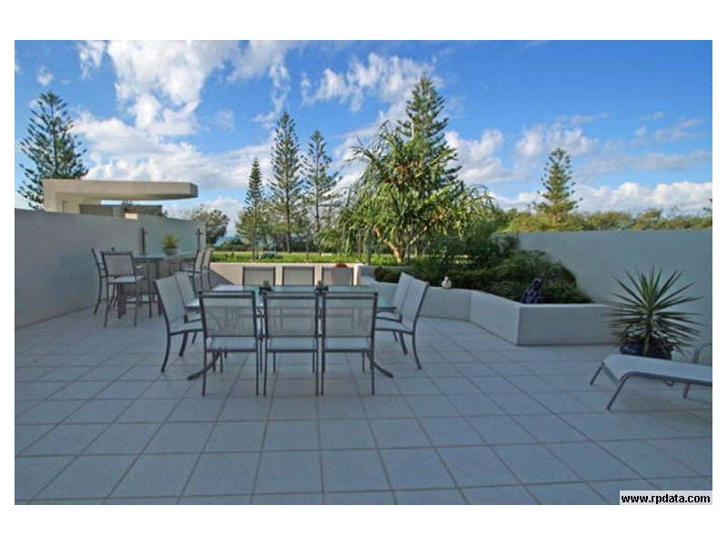 1 “Marista”/ 78 The Esplanade, Burleigh Heads QLD 4220