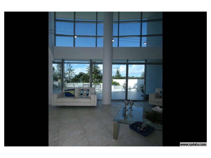 1 “Marista”/ 78 The Esplanade, Burleigh Heads QLD 4220