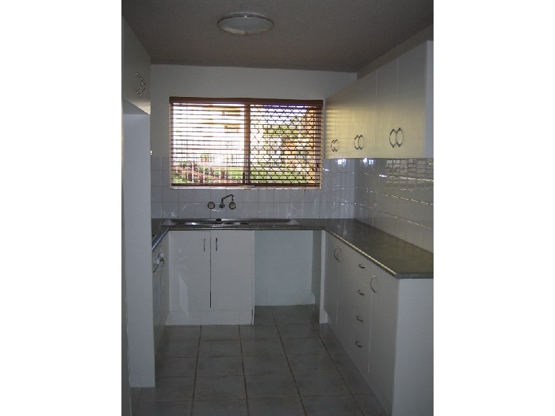 3 /96 The Esplanade, Burleigh Heads QLD 4220