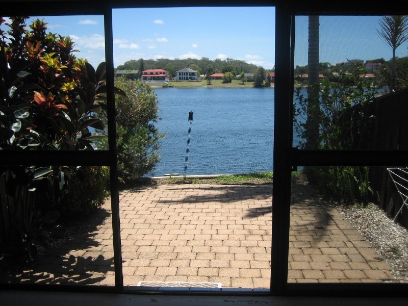 30 “Regency Place Lakeside”/ 13 Shrike Court, Burleigh Waters QLD 4220