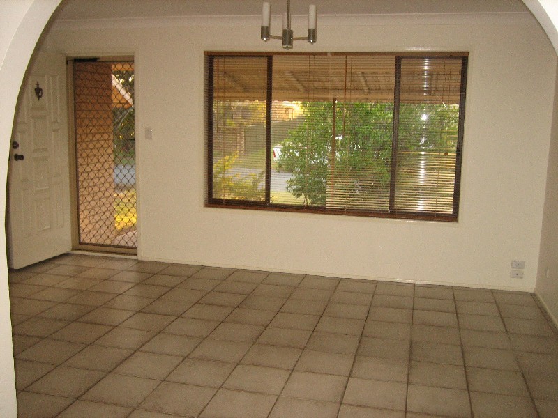 9 Spoonbill Parade, Burleigh Heads QLD 4220