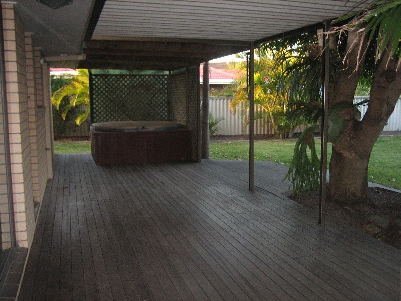 9 Spoonbill Parade, Burleigh Heads QLD 4220