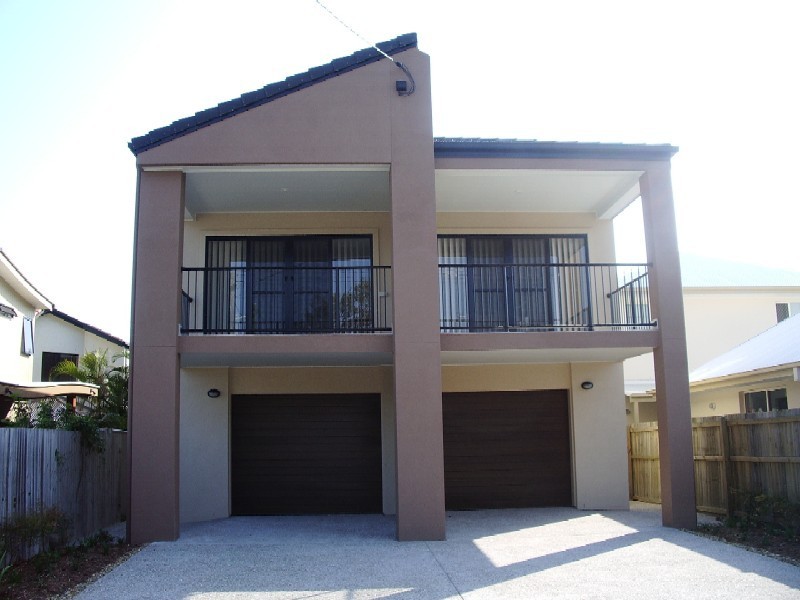 2 /92 Sunshine Parade, Miami QLD 4220