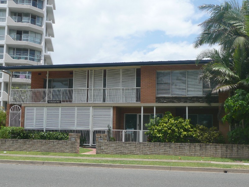 4 “Tobermory”/ 216 The Esplanade, Burleigh Heads QLD 4220
