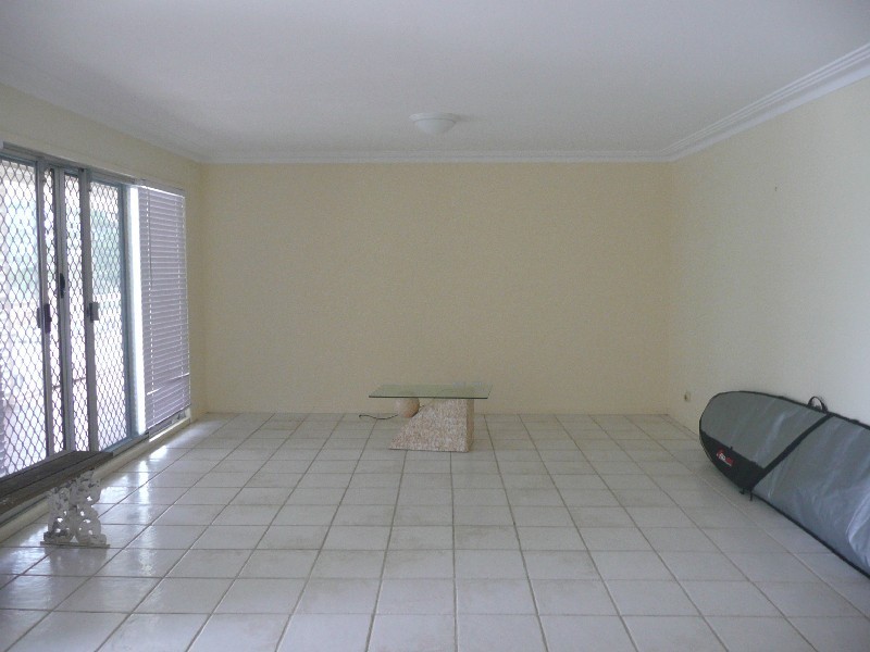 4 “Tobermory”/ 216 The Esplanade, Burleigh Heads QLD 4220