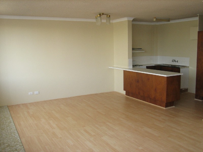 12 “Warringa”/ 182 The Esplanade, Burleigh Heads QLD 4220