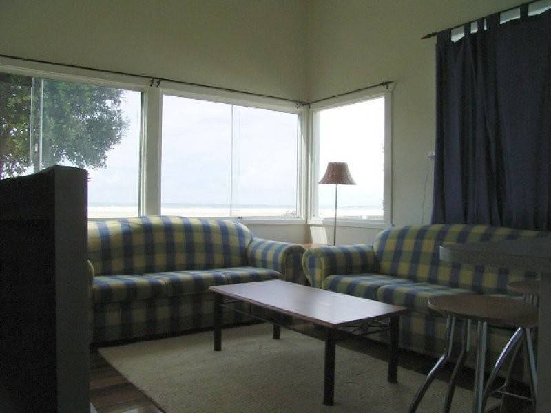 . Coopers on the Beach – 21 Ocean Road, Brooms Head NSW 2463