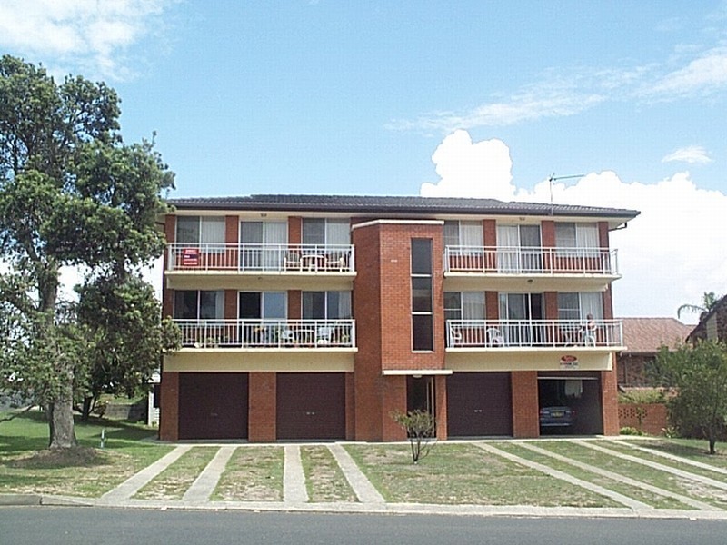 unit 2 Banksia Court – 37 Clarence Street, Yamba NSW 2464