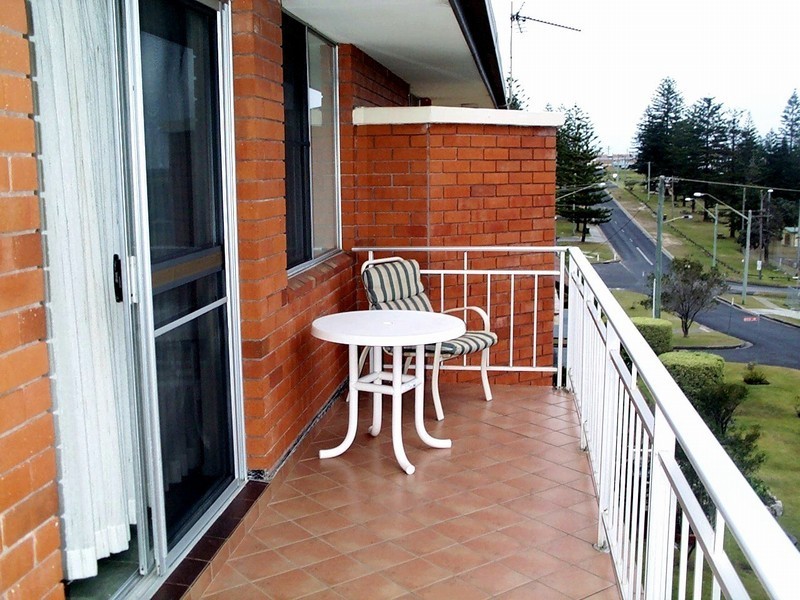 unit 2 Banksia Court – 37 Clarence Street, Yamba NSW 2464