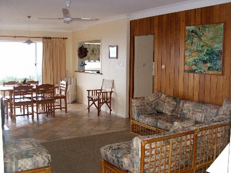 unit 6 Bindaree – 16 Pacific Parade, Yamba NSW 2464