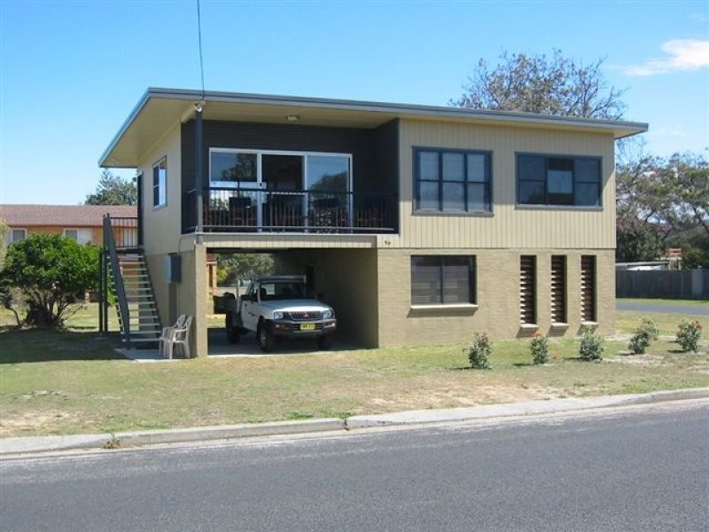 54 Brooms Head Beach House – 54 Ocean Road, Brooms Head NSW 2463