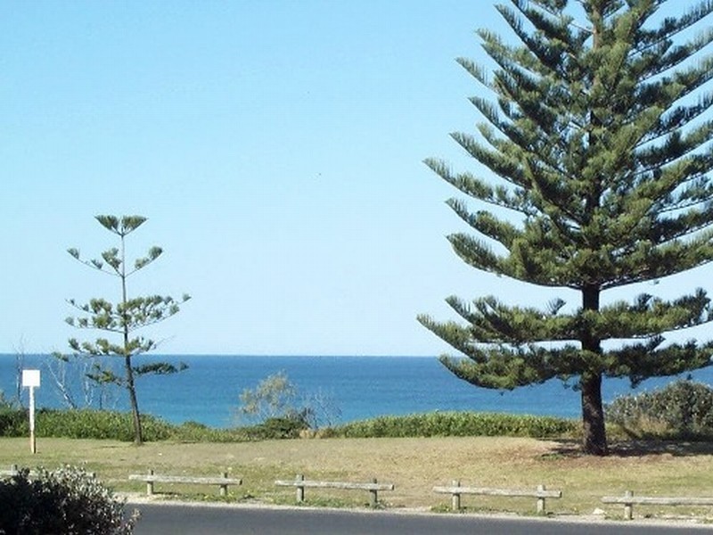 unit 4 Edgewater – 12 Pacific Parade, Yamba NSW 2464