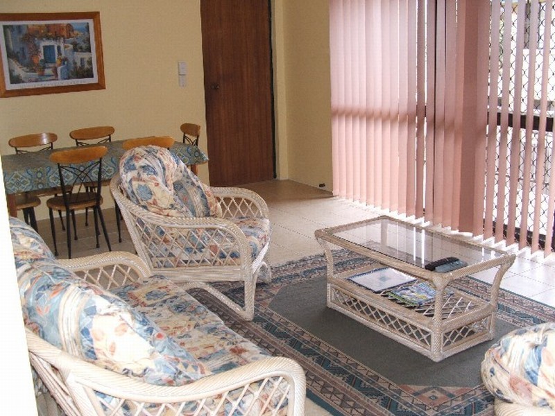 unit 4 Edgewater – 12 Pacific Parade, Yamba NSW 2464