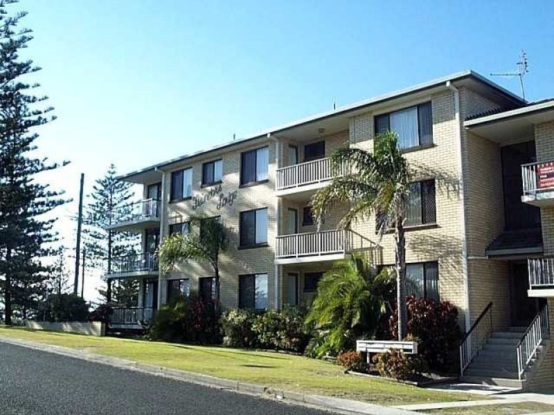 unit 1 Flinders Lodge – 22 Clarence Street, Yamba NSW 2464