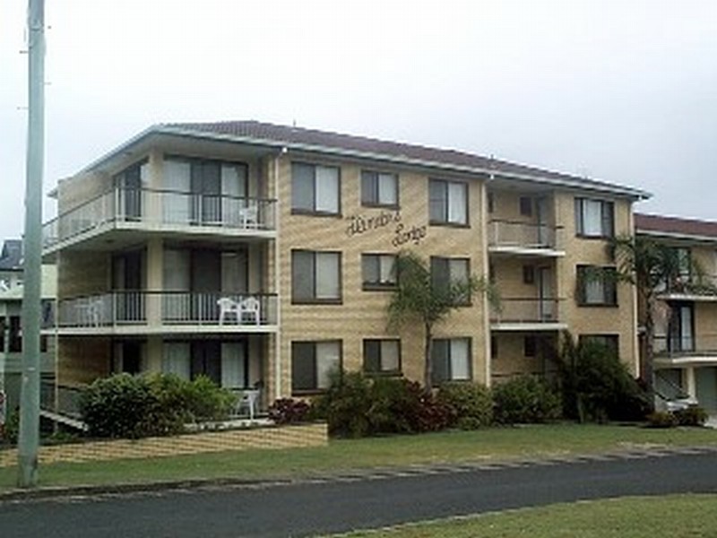 unit 5 Flinders Lodge – 22 Clarence Street, Yamba NSW 2464