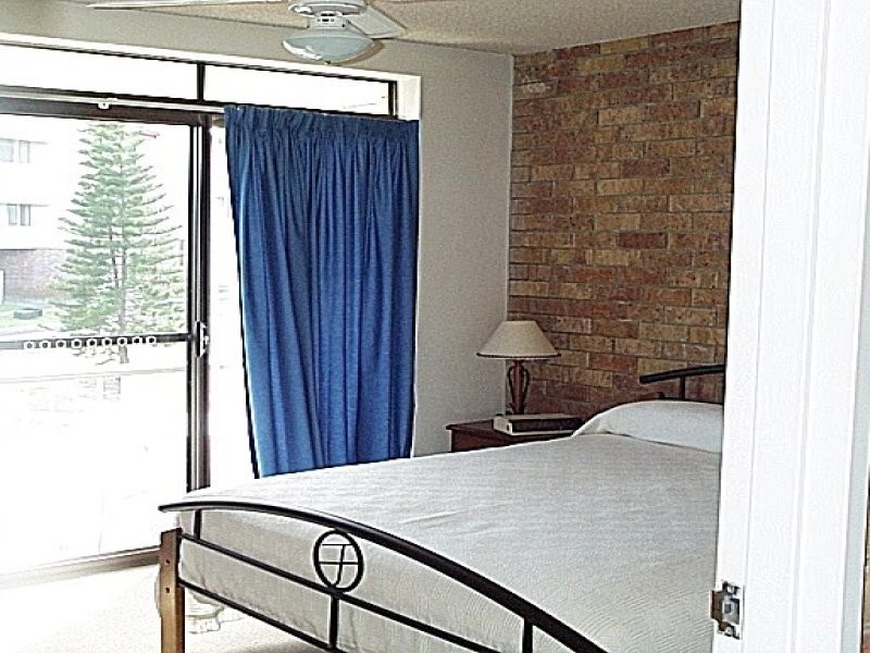 unit 8 Flinders Lodge – 22 Clarence Street, Yamba NSW 2464