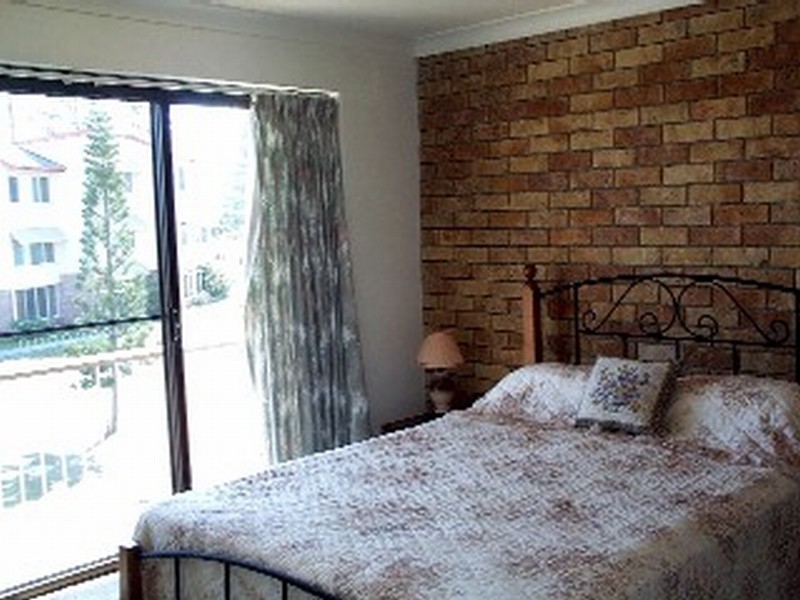 unit 9 Flinders Lodge – 22 Clarence Street, Yamba NSW 2464