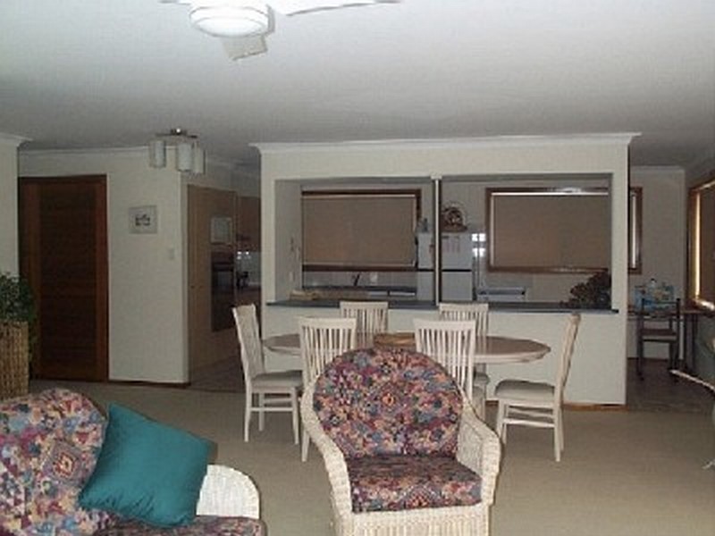 unit 1 Hilton – 7 Church Street, Yamba NSW 2464