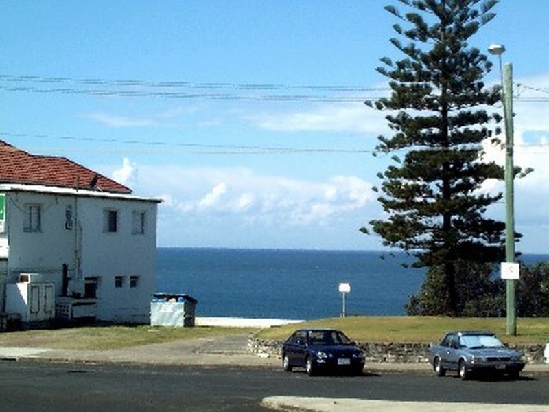 top unit Marine Heights – 16 Clarence Street, Yamba NSW 2464