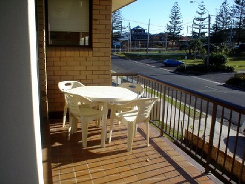 unit 2 Seadrift – 3 Queen Street, Yamba NSW 2464